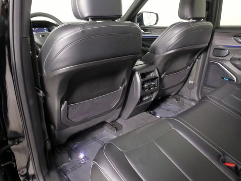 Used 2022 Jeep Grand Cherokee Overland image 35