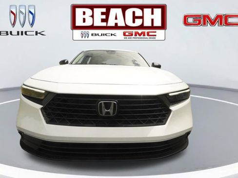 Used 2025 Honda Accord SE image 8