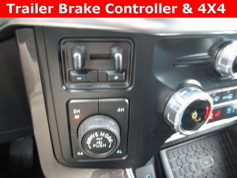 Used 2023 Ford F150 Lariat w/ Equipment Group 502A High image 18