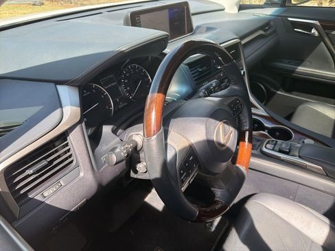 Used 2017 Lexus RX 350 FWD w/ Premium Package image 14