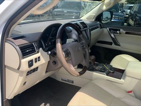 Used 2019 Lexus GX 460 Luxury AWD/4WD image 18
