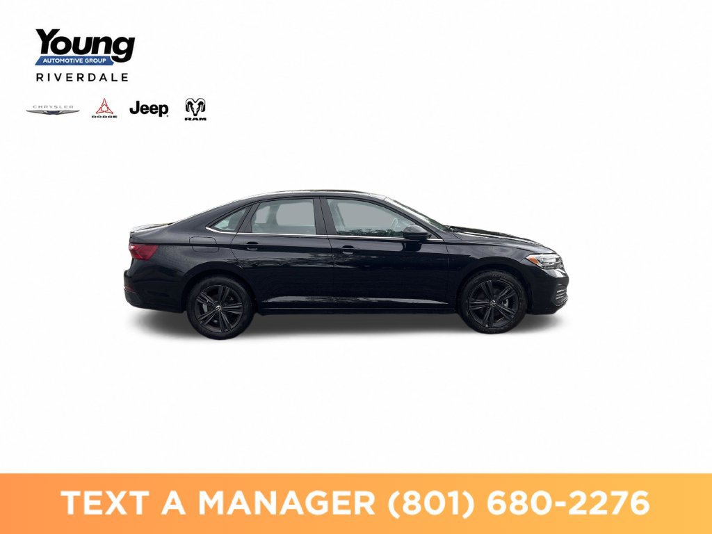 Used 2024 Volkswagen Jetta SE FWD image 6