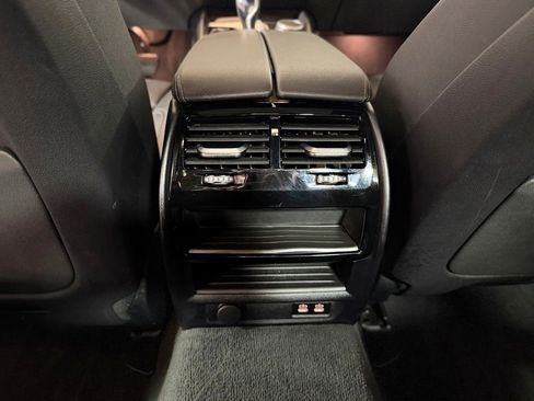 Used 2022 BMW 540i xDrive w/ Premium Package image 26