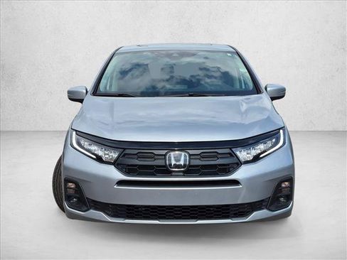 Certified 2026 Honda Odyssey EX-L image 2