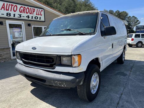 Used 1998 Ford E-250 and Econoline 250 RWD image 4