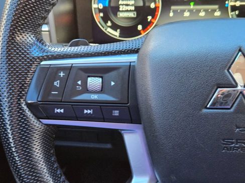 Used 2023 Mitsubishi Outlander SE FWD image 23