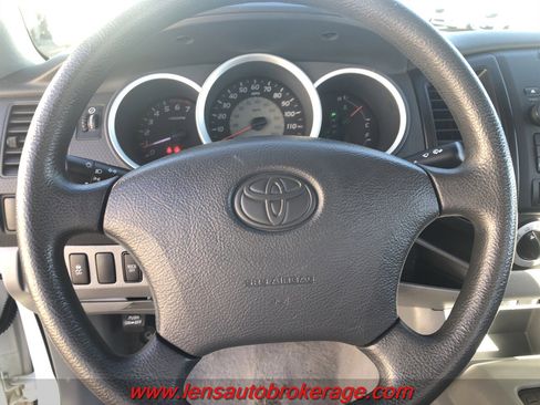 Used 2009 Toyota Tacoma 2WD Regular Cab image 12