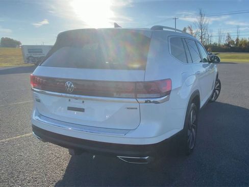 Used 2024 Volkswagen Atlas SEL image 8