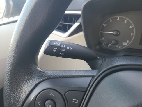 Used 2023 Toyota Corolla LE image 22