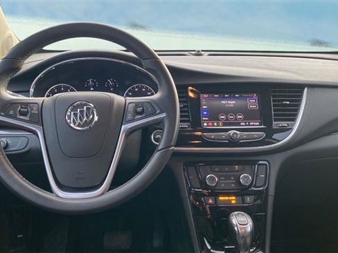 Used 2022 Buick Encore Preferred w/ Safety Package image 9