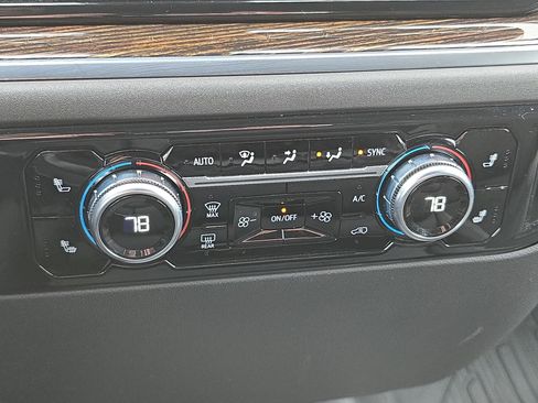 Used 2024 GMC Sierra 1500 Elevation image 23