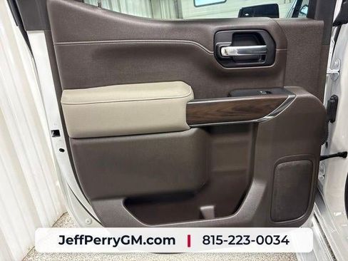 Used 2021 GMC Sierra 1500 SLT w/ SLT Premium Package AWD/4WD image 26