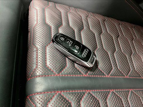Used 2025 Audi RS 7 performance Sportback AWD/4WD image 10