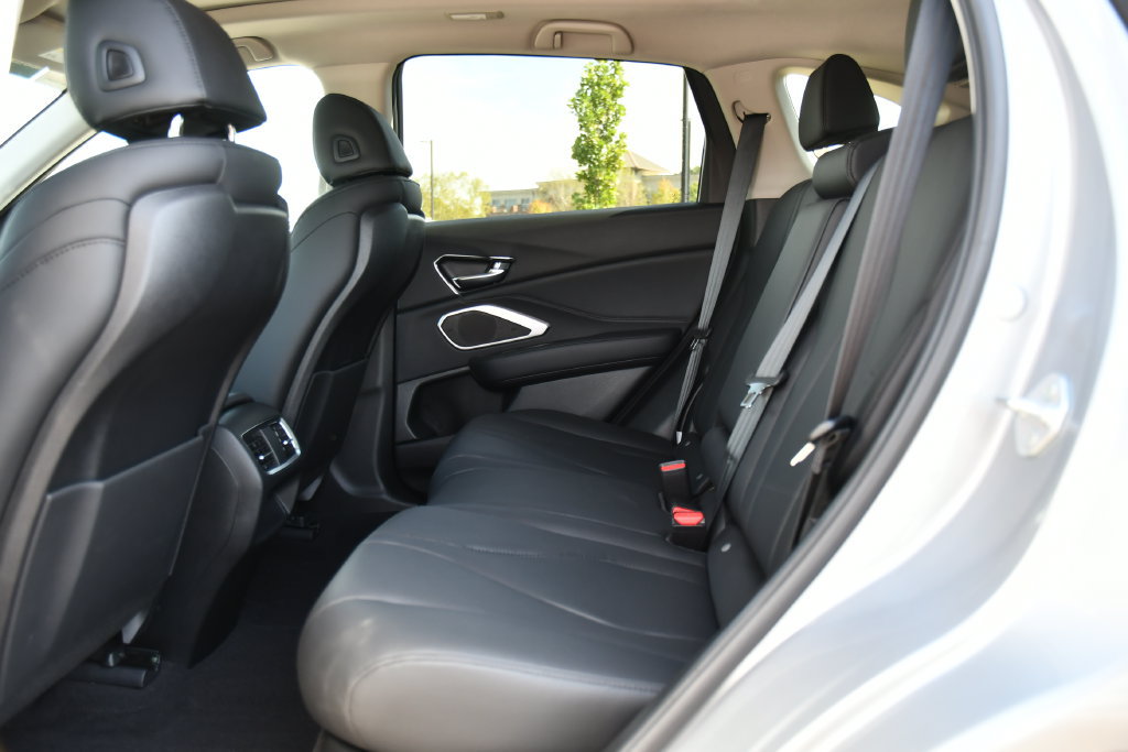 Used 2024 Acura RDX SH-AWD image 23