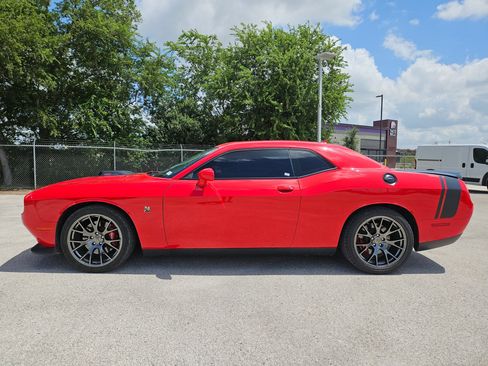 Used 2016 Dodge Challenger R/T Scat Pack RWD image 6