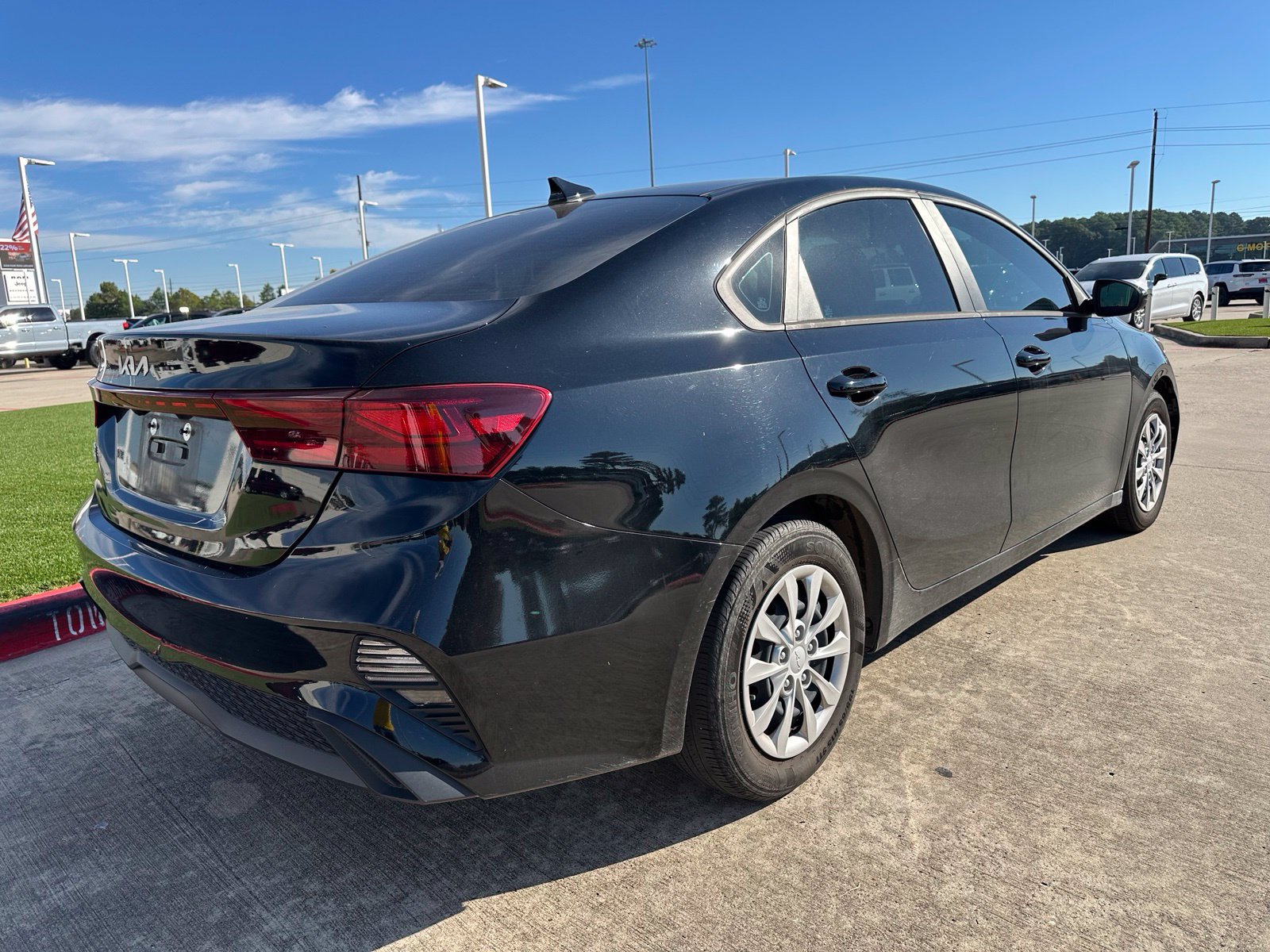 Used 2024 Kia Forte LX FWD image 5