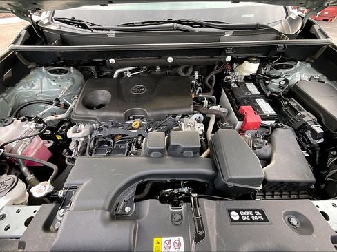 Used 2022 Toyota RAV4 XLE image 30
