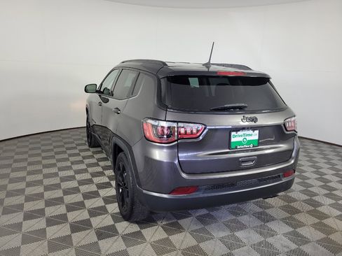 Used 2021 Jeep Compass Latitude FWD image 5