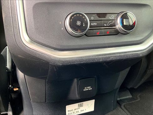 Used 2025 Ford Expedition Max Platinum AWD/4WD image 34