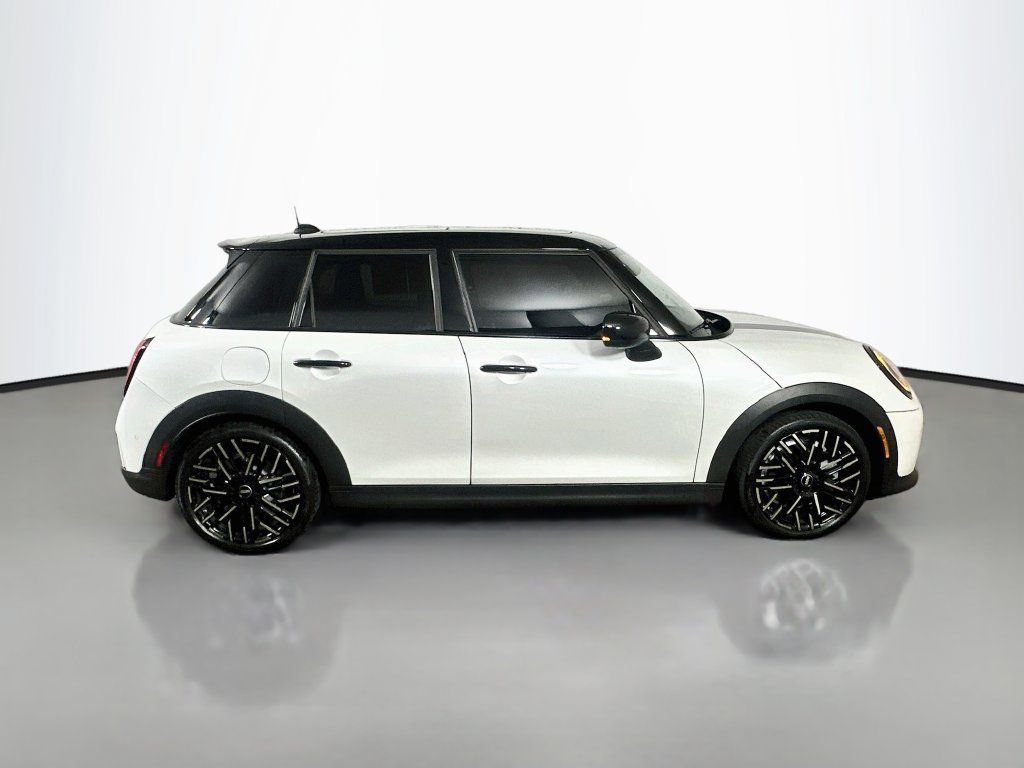 Used 2026 MINI Cooper S FWD image 7