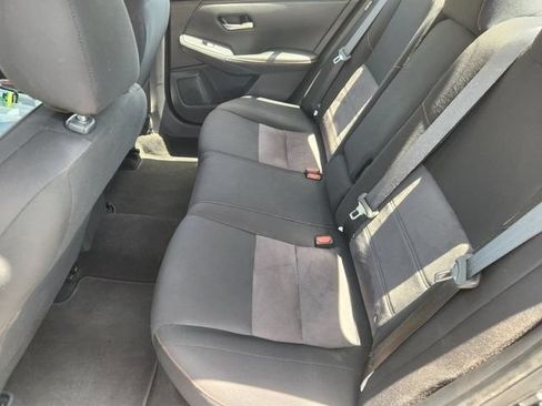Used 2025 Nissan Sentra SR FWD image 30