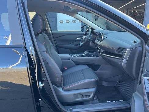 New 2026 Nissan Rogue SV AWD/4WD image 21