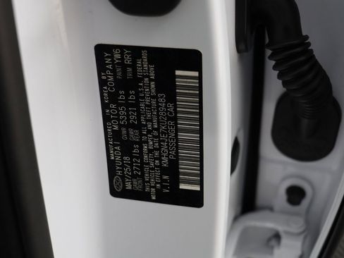 Used 2019 Genesis G80 3.8 image 25