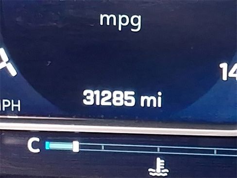 Certified 2022 Chevrolet Silverado 1500 LT w/ All Star Edition Plus image 20