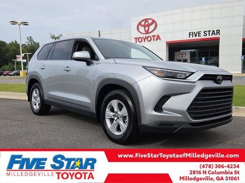 Certified 2025 Toyota Grand Highlander FWD image 1