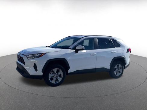 Used 2025 Toyota RAV4 XLE image 8