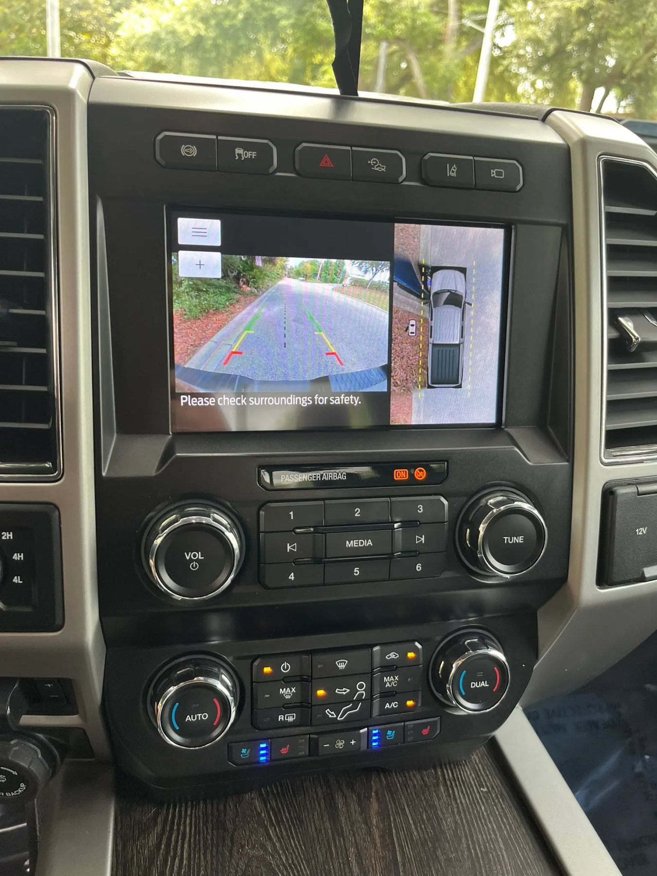 Used 2021 Ford F250 Lariat w/ Tremor Off-Road Package AWD/4WD image 20