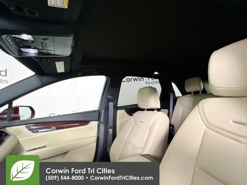 Used 2017 Cadillac XT5 Luxury w/ Driver Awareness Package FWD image 26