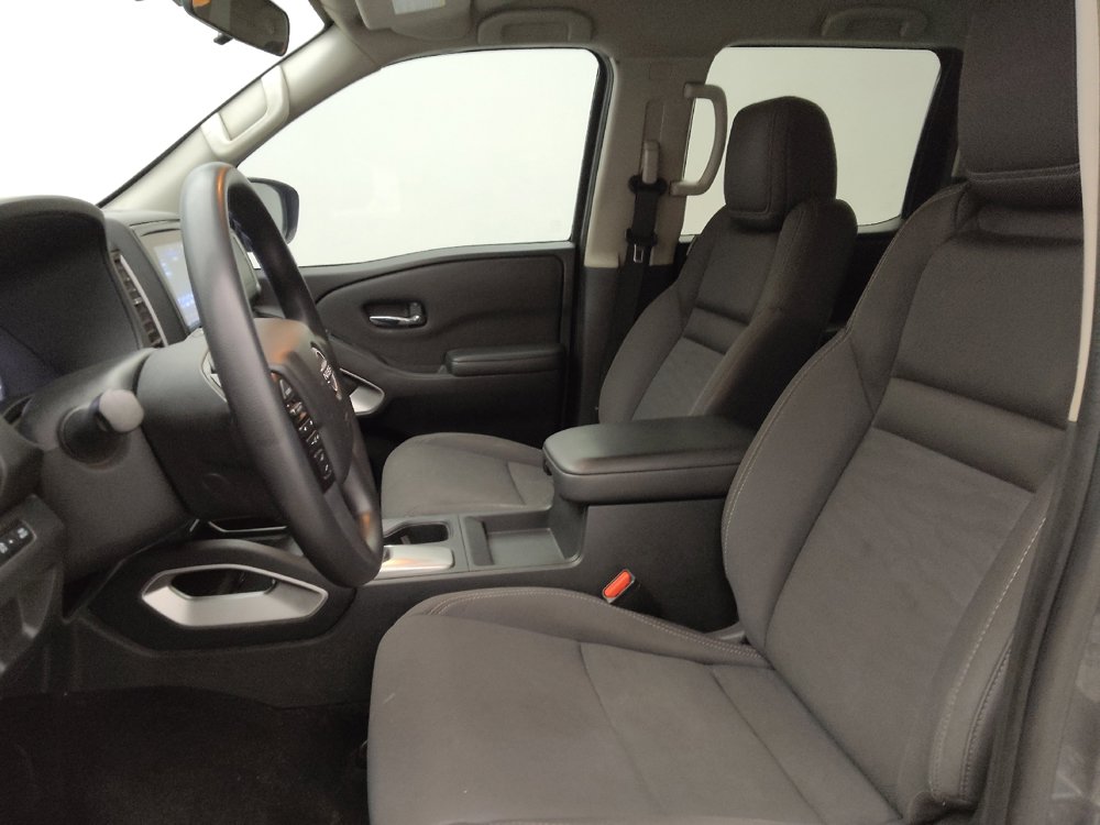 Used 2023 Nissan Frontier SV w/ Technology Package RWD image 17