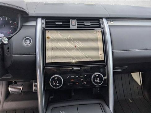 New 2026 Land Rover Discovery Limited Edition AWD/4WD image 12