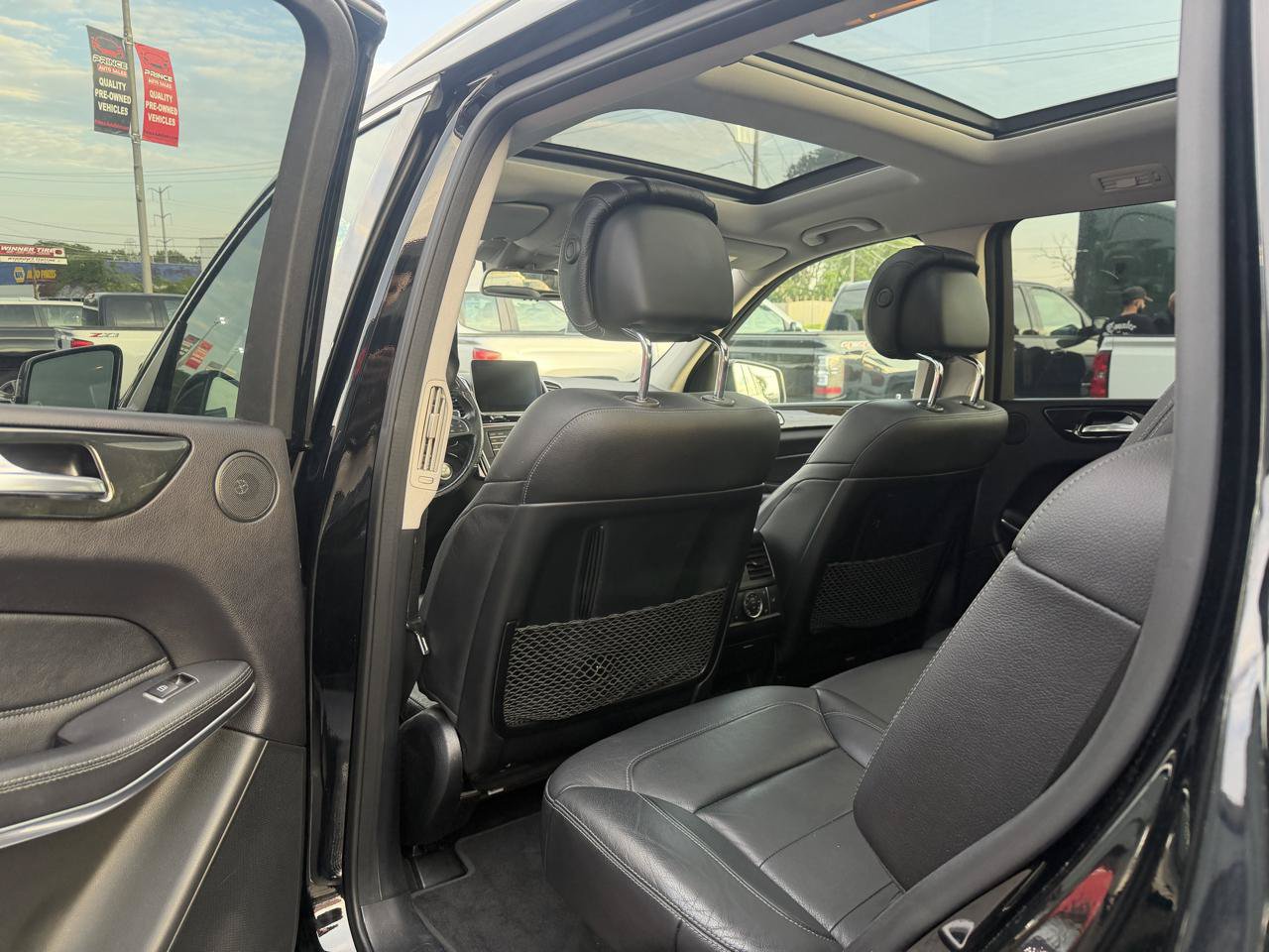 Used 2017 Mercedes-Benz GLS 550 4MATIC image 12