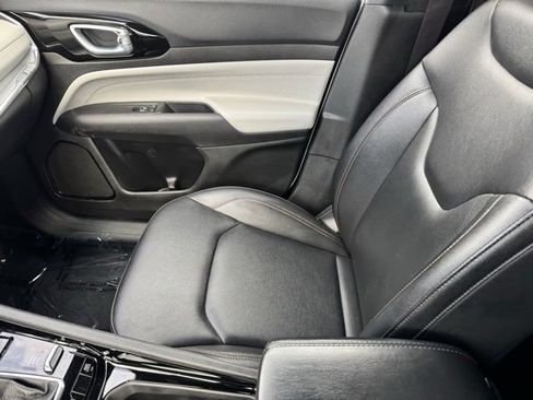 Used 2024 Jeep Compass Limited image 20