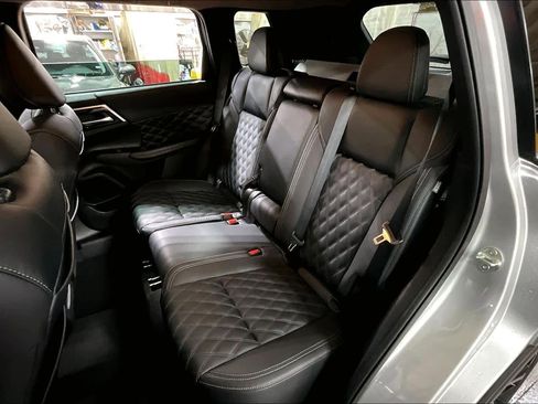 Used 2022 Mitsubishi Outlander SEL image 20