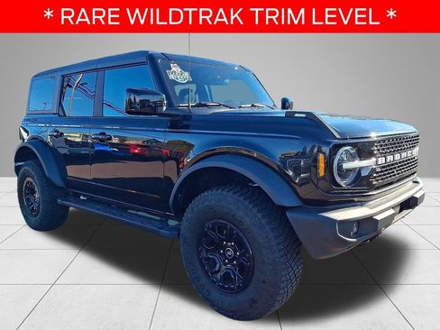 Used 2022 Ford Bronco Wildtrak image 3