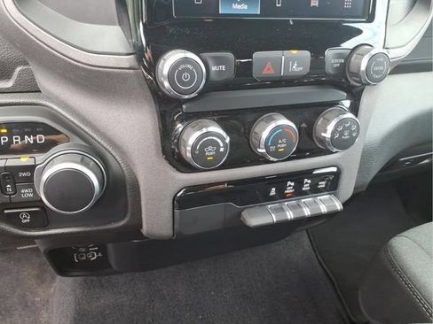 Used 2025 RAM 1500 Tradesman AWD/4WD image 27