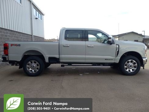 New 2026 Ford F250 Lariat w/ Chrome Package image 2