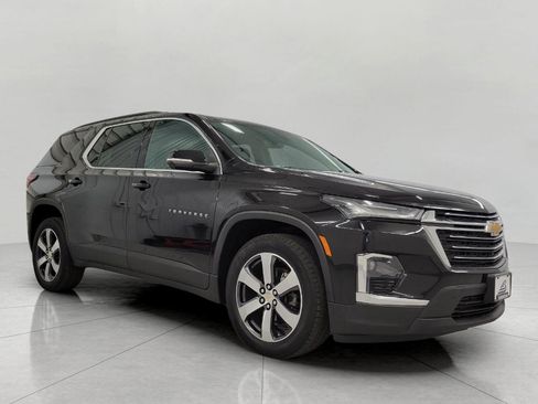Used 2023 Chevrolet Traverse LT w/ LT Premium Package image 1
