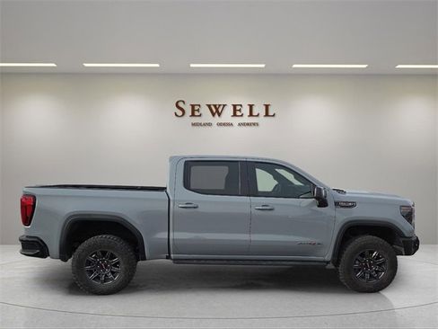 Used 2024 GMC Sierra 1500 AT4X image 5