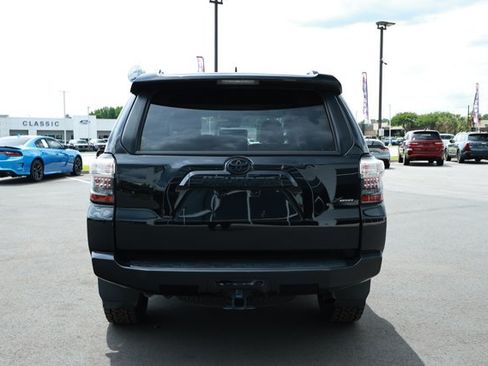 Used 2023 Toyota 4Runner SR5 Premium w/ Moonroof Package RWD image 7