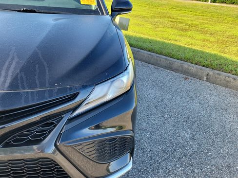 Used 2023 Toyota Camry XSE image 3