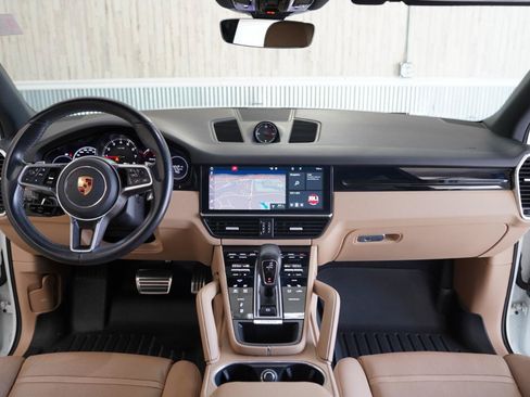 Used 2019 Porsche Cayenne S AWD/4WD image 17