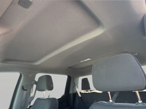 Used 2019 Chevrolet Silverado 1500 LT w/ Convenience Package AWD/4WD image 32