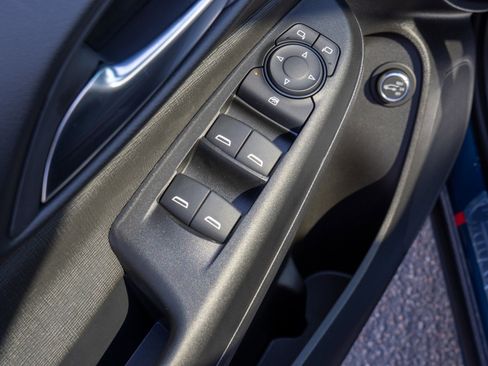 New 2026 Buick Envista Avenir FWD image 13