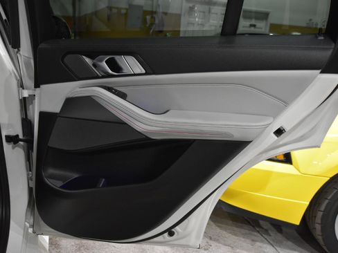 Used 2023 BMW X5 xDrive40i w/ M Sport Package image 58