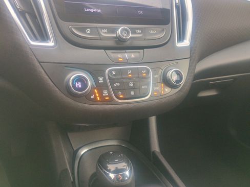 Used 2020 Chevrolet Malibu LT image 26