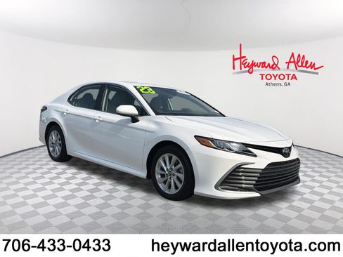 Certified 2023 Toyota Camry LE FWD image 1